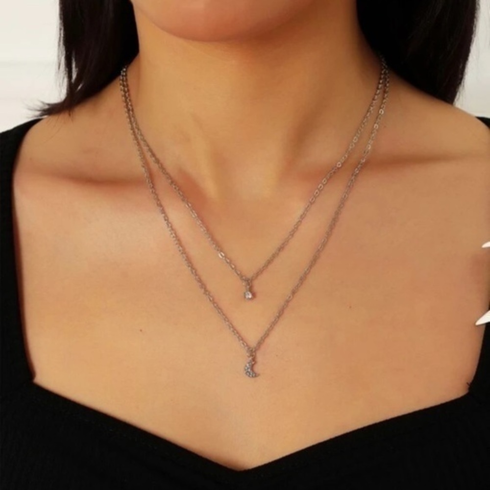 3/$30 π€ Dainty Layered Necklace